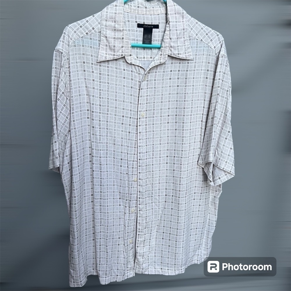 Vintage Claiborne men’s button up short sleeve extra large shirt size X-Large